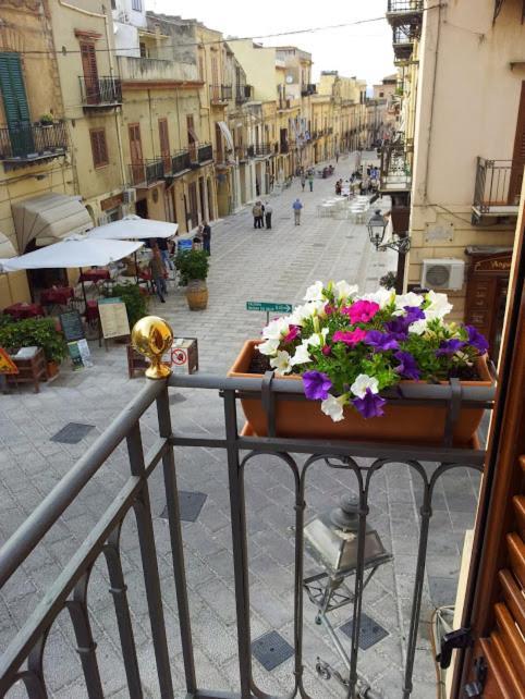 Marconi E Garibaldi 76 Apartment Castellammare del Golfo Exterior foto